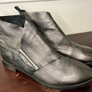 Johnston & Murphy Lola (Pewter Metallic) Women's Boots